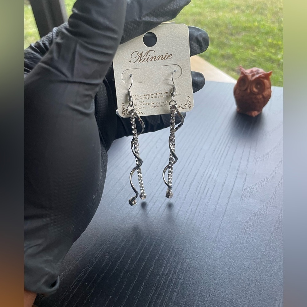 Minnie Metal Drop Dangle Earrings